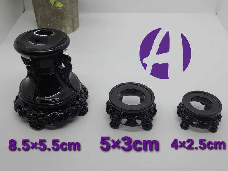 Black Resin Crystal Sphere Stand