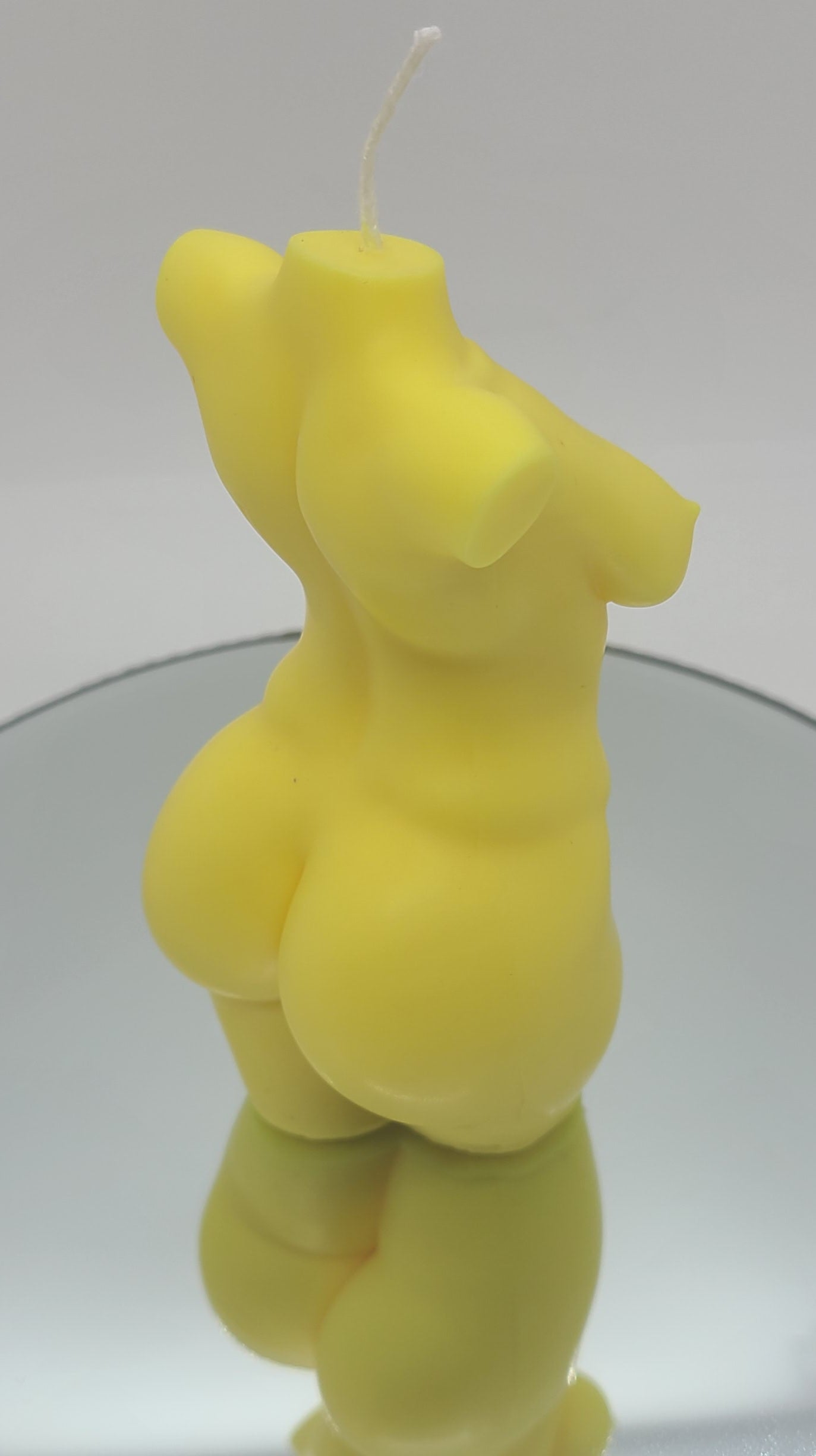 Rhea | Goddess Body Candle