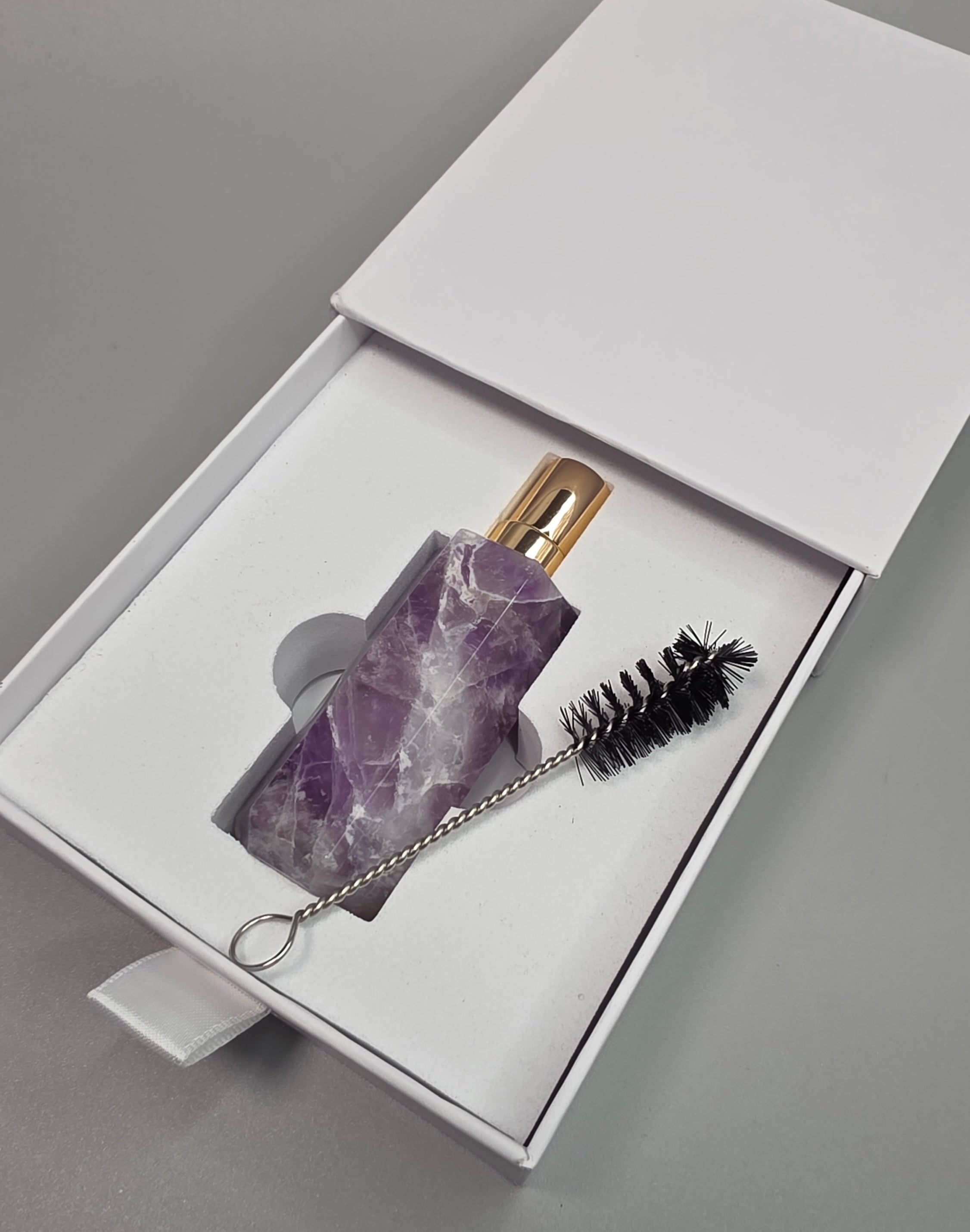 Natural Amethyst Refillable Perfume Bottle – 10 ml Crystal Atomizer