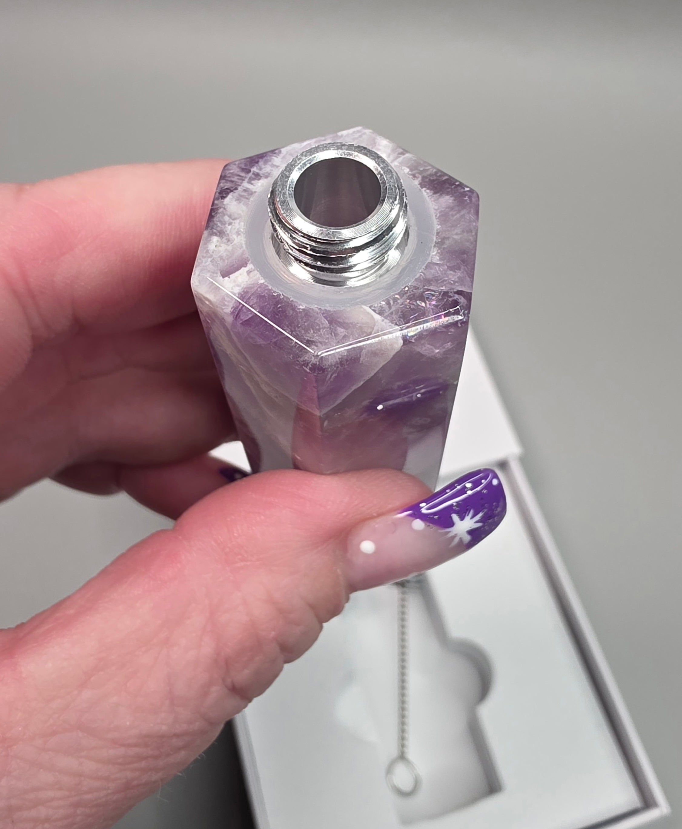 Natural Amethyst Refillable Perfume Bottle – 10 ml Crystal Atomizer