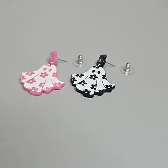 Cute Ghost Flower Acrylic Earrings