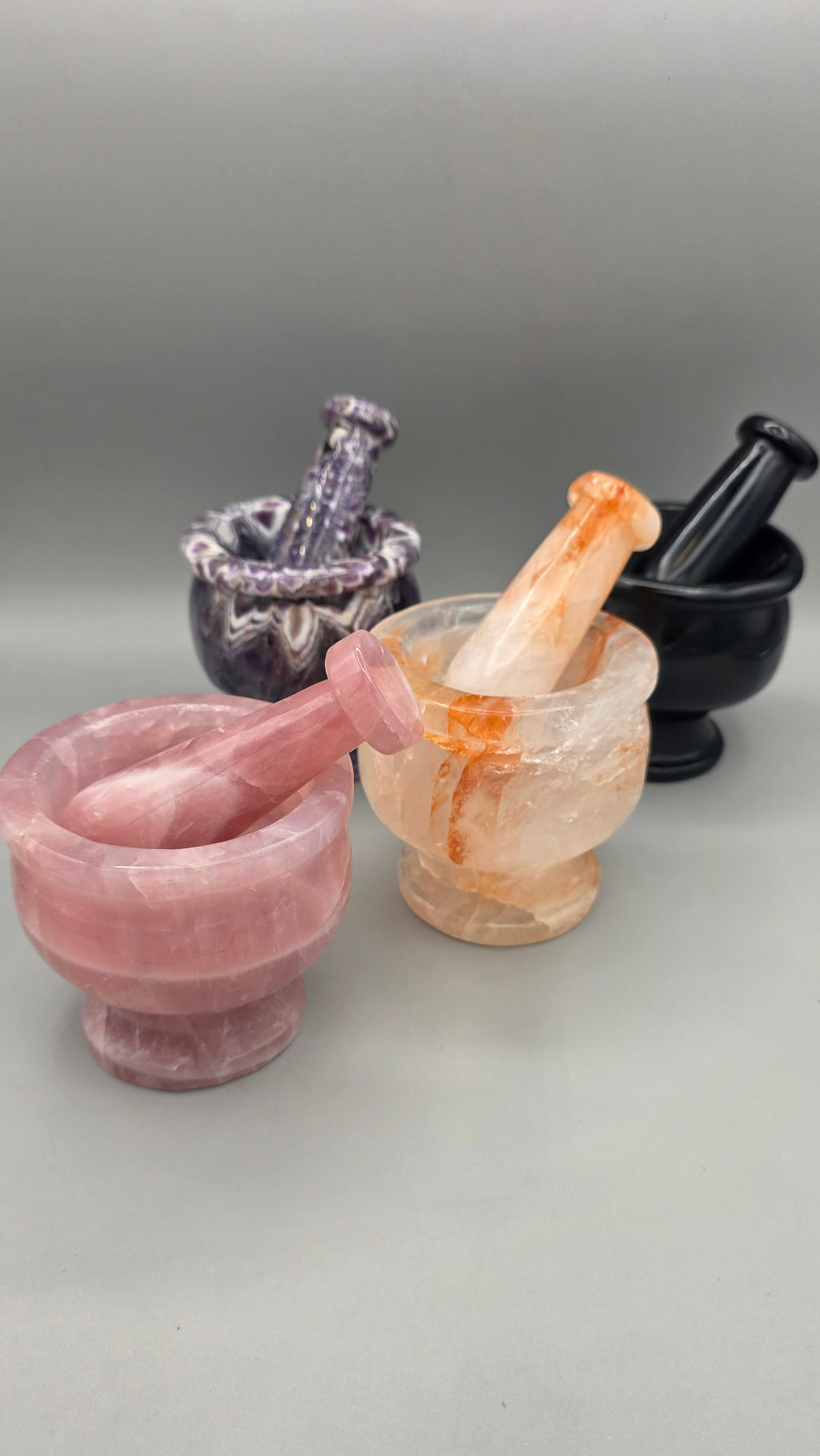 Seltene Mörser- und Stößel-Sets aus Naturkristall
