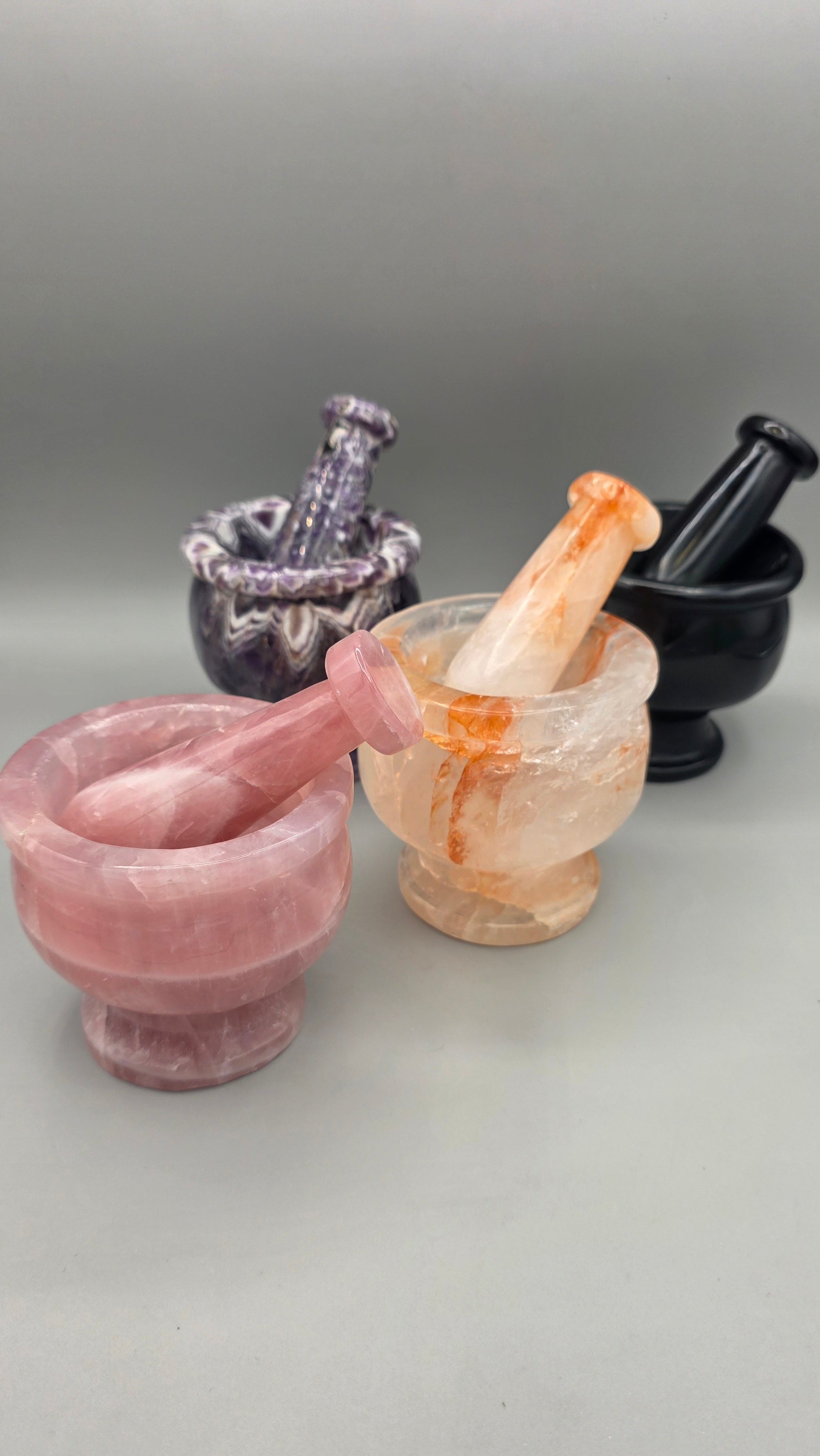 Seltene Mörser- und Stößel-Sets aus Naturkristall