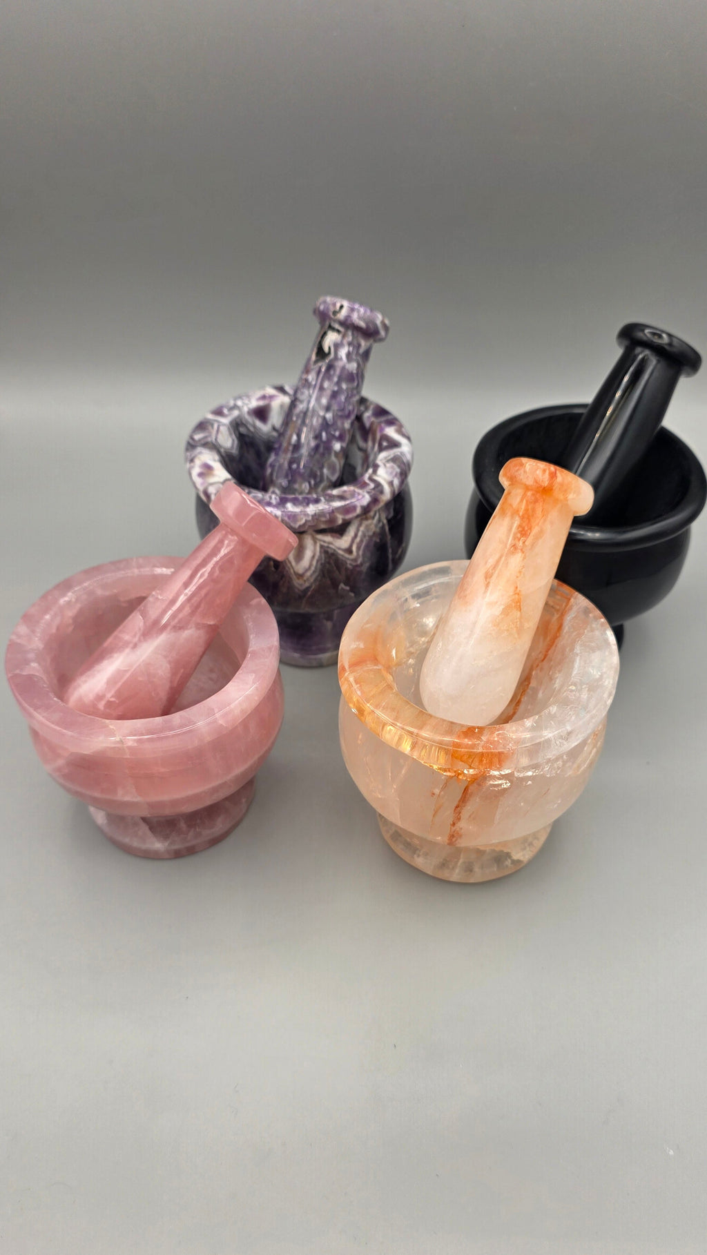 Seltene Mörser- und Stößel-Sets aus Naturkristall