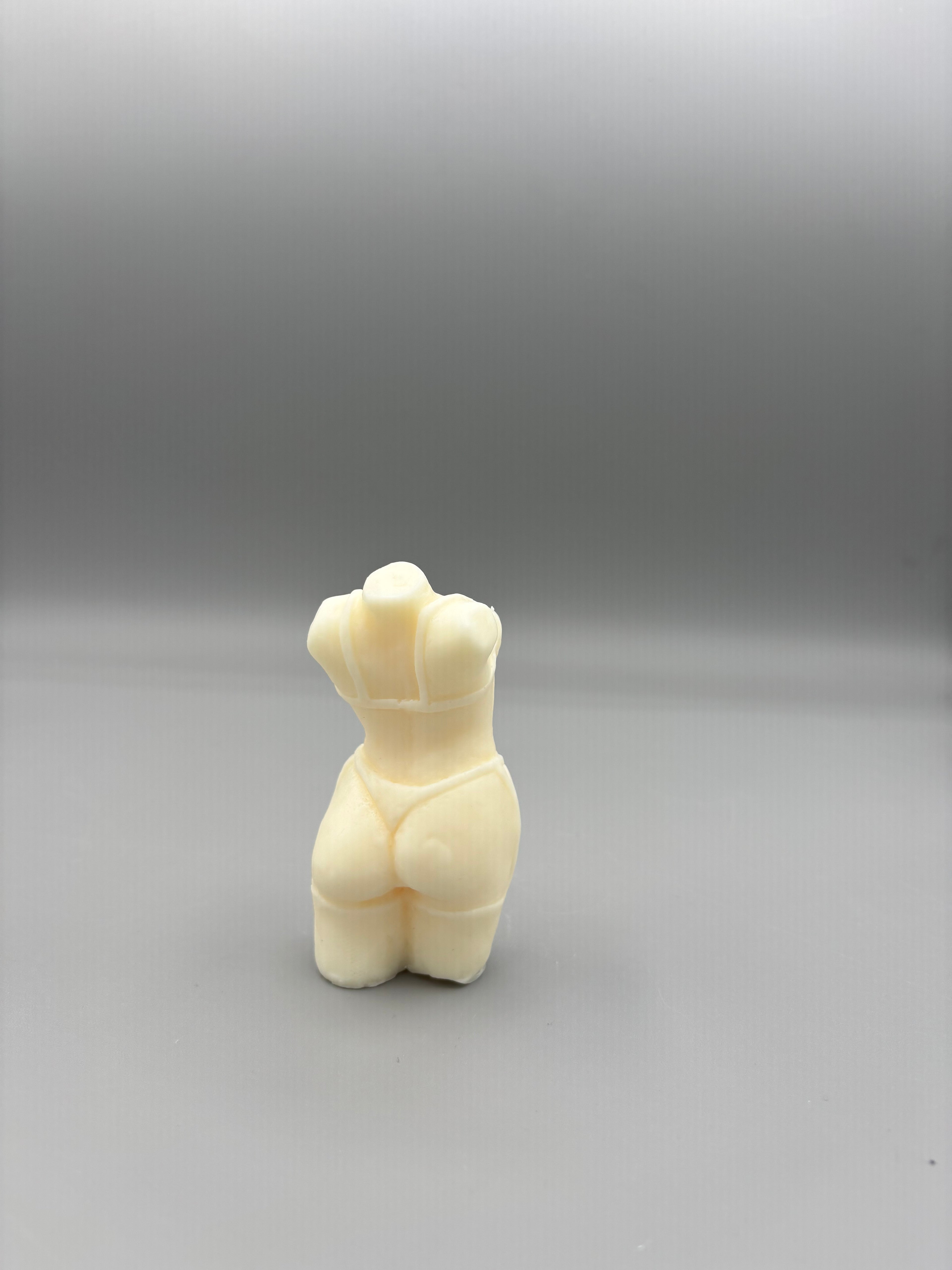 Idum | Goddess Body Candle